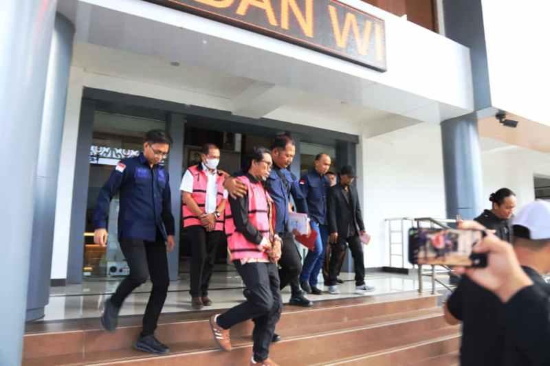 Dua Pejabat Kaltim Ditahan Kasus Korupsi Hibah Rp100 Miliar!