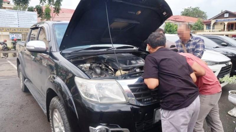 Geledah Rumah Kajari HSU Kalsel, KPK Sita Mobil Dinas Pemda Toli-Toli
