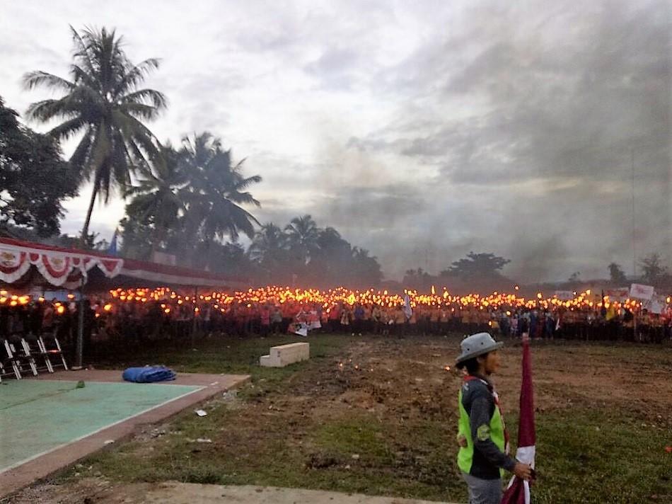 Semarak Hari Kemerdekaan di Mahulu, Ratusan Obor Terangi Kampung 