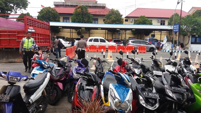 SATLANTAS POLRES BONTANG BERHASIL AMANKAN 68 MOTOR