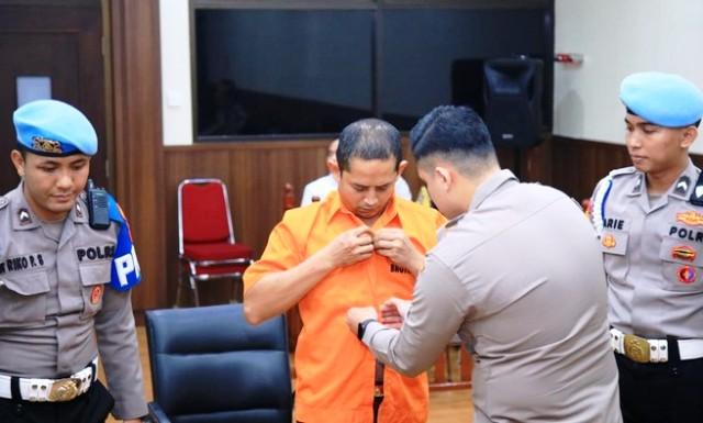 8 Video Porno Kapolres Ngada dan Peran Mahasiswi