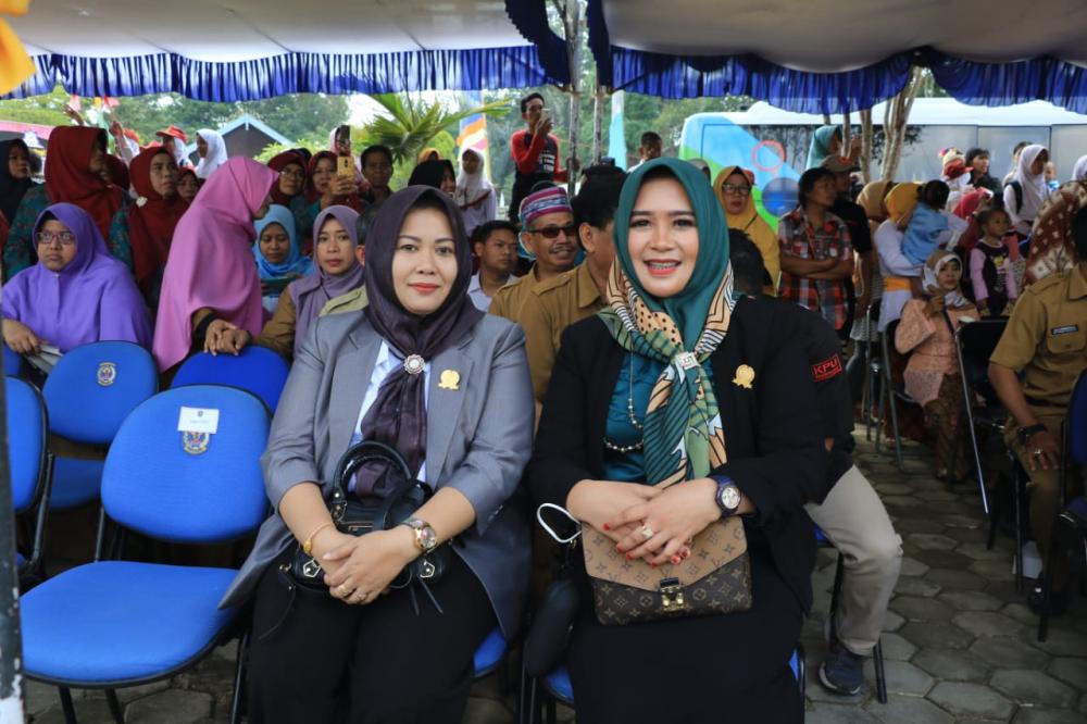 Dua Srikandi DPRD Bontang  Ini Tekankan Pelestarian Pesta Adat