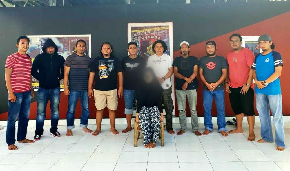 Jadi Maling, Wanita Berhijab di Bone Diciduk Polisi