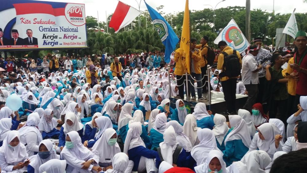 Dana Bos Swasta Dihapus, Pendemo Sebut Pemprov Tidak Adil     