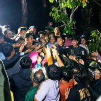 Kemarau Kepung Mahulu, Warga Long Apari Antre BBM Sejak Subuh demi Jatah 5 Liter