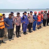 Ombak Seret 4 Bocah di Pantai Kemala, Abizar Belum Ditemukan