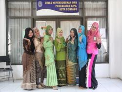 KARTINI MODEREN DISDUKCAPIL KOTA BONTANG