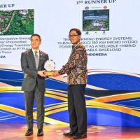 Pupuk Kaltim Raih ASEAN Energy Awards 2026 Berkat Inovasi PLTS Atap