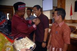 EDI DAMANSYAH BUKA RAKOR APDESI KUKAR