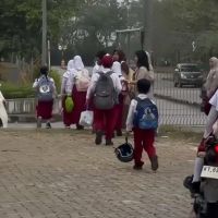 Dikeluhkan Wali Murid, Yayasan Vidatra Akhirnya Revisi Aturan Antar-Jemput Siswa