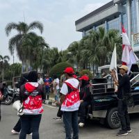Protes Gubernur Bilang Aman-Aman Saja, TRC PPA Geruduk Kantor Gubernur Kaltim